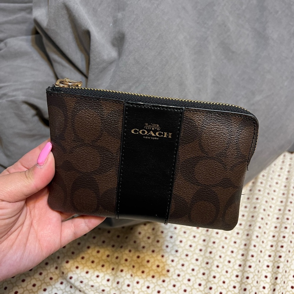 Coach Wristlet (broken strap)